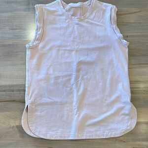 Lululemon Casual Muscle Style Tee in Light Dusty Mauve